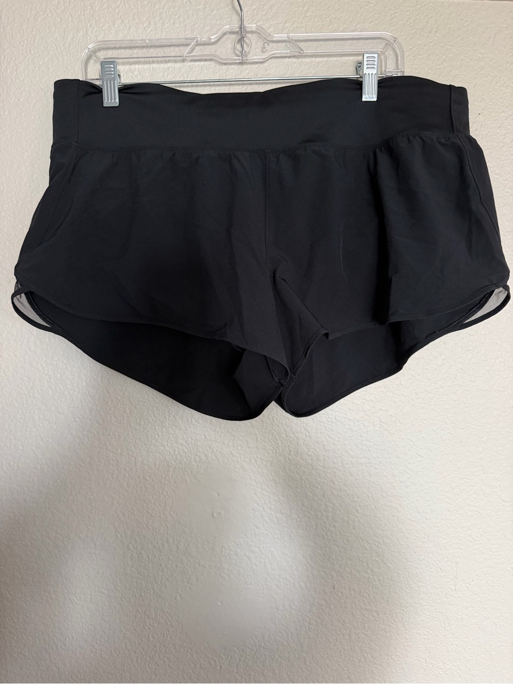 LIKE NEW Under Armour 3” Fly-By Black Running Shorts